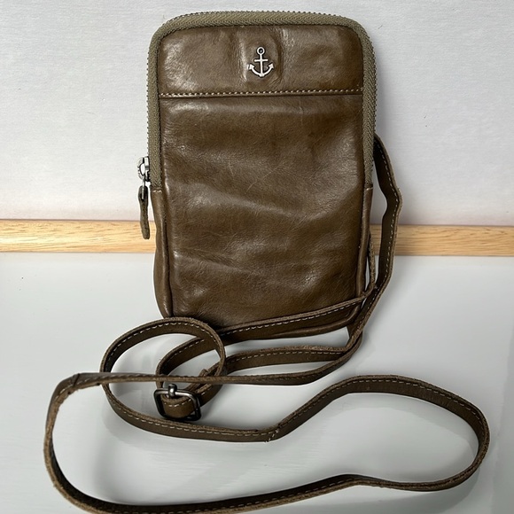 Harbour 2nd Benita Olive Green Leather Crossbody Phone Bag - Picture 1 of 13